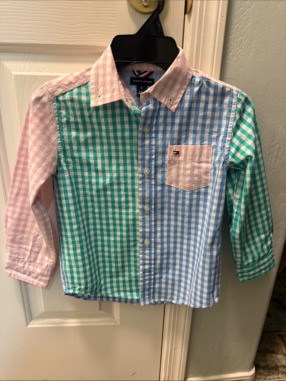 Tommy Hilfiger Kids Pink, Green & Blue Gingham Button-Down Shirt size 5 boy